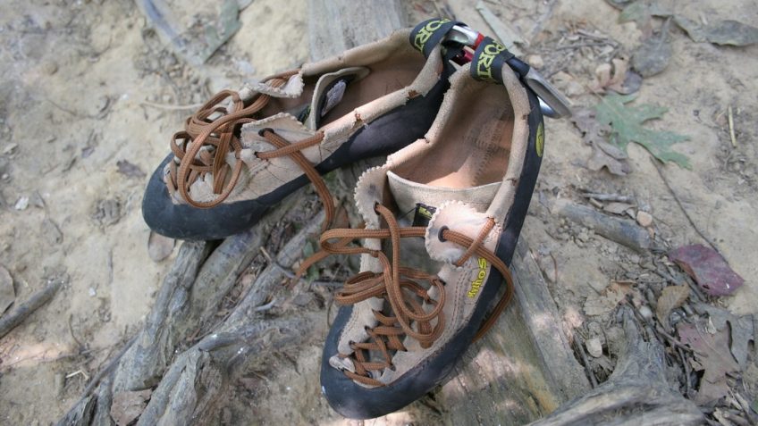 How to choose climbing shoes